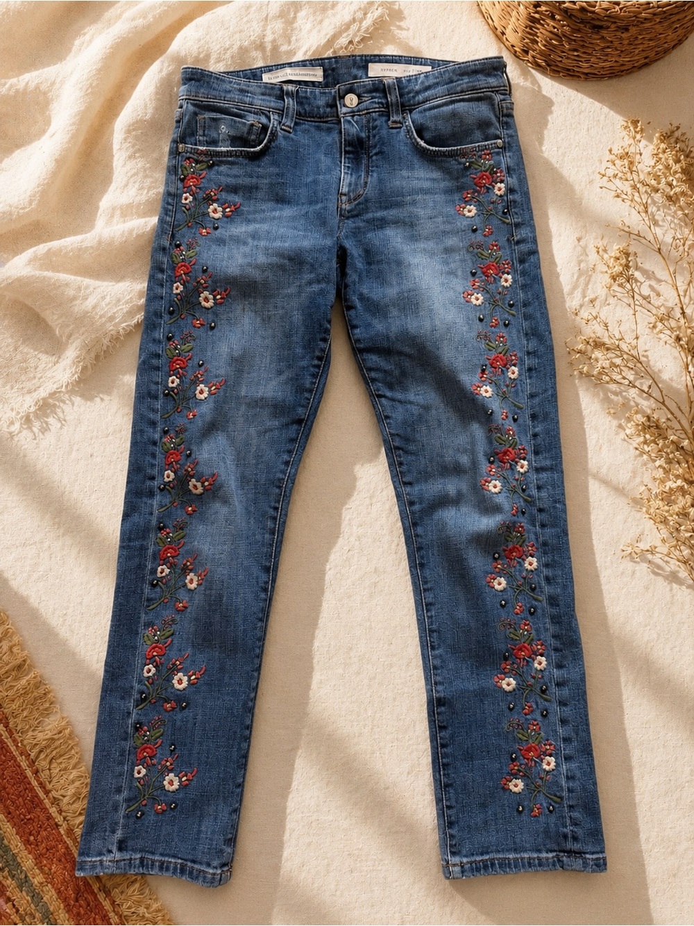 Pilcro and the Letterpress Hyphen Floral Embroidered Jeans Size 27
